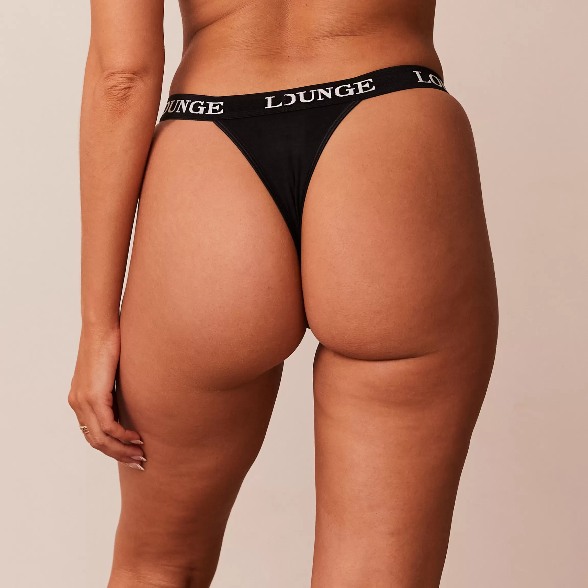 Lounge Bamboo Triangle String - Effen Zwart EffenZwart Fashion