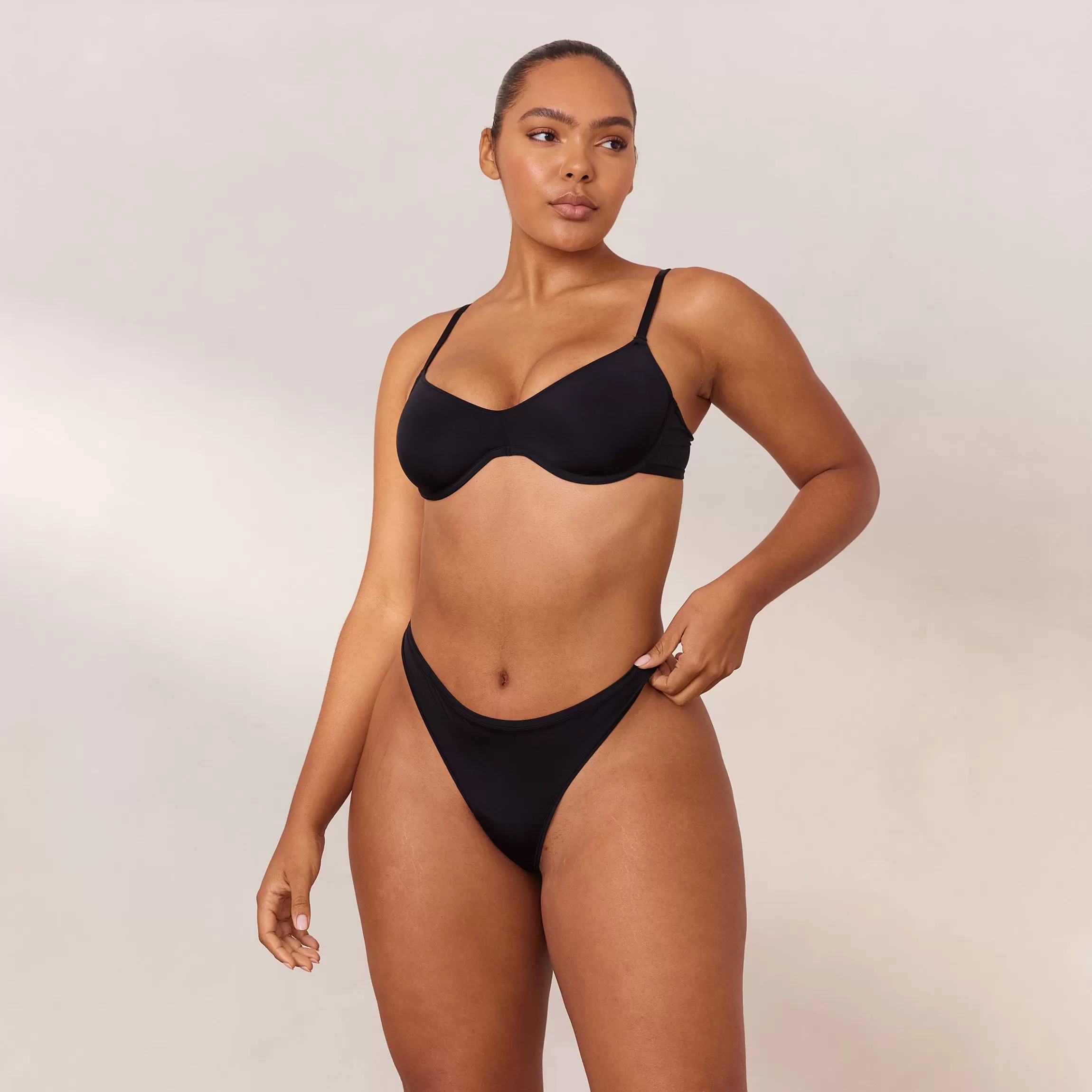 Lounge Barely There Plunge BH - Zwart Best Sale