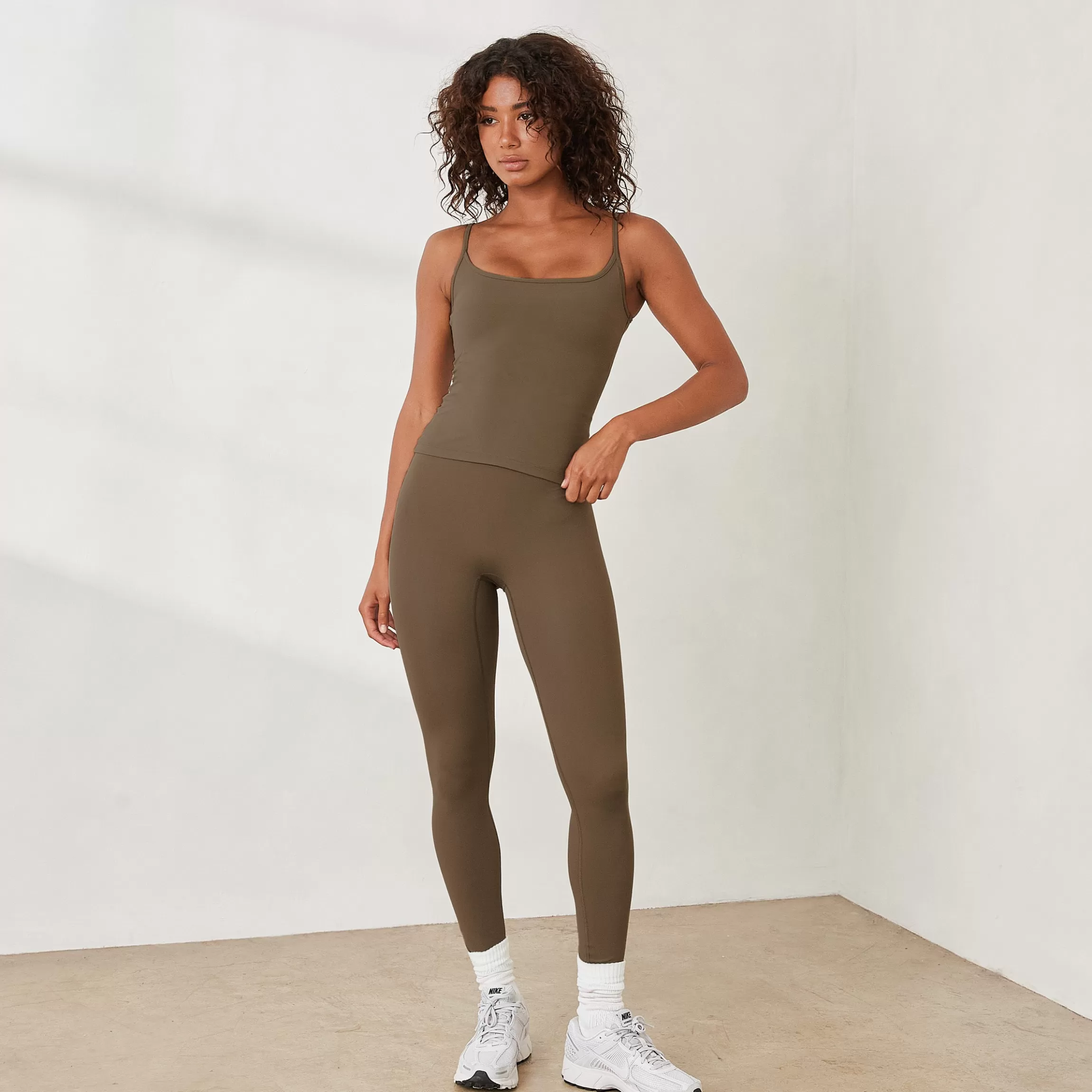 Lounge Essential Cami Top - Taupe Koffie Cheap