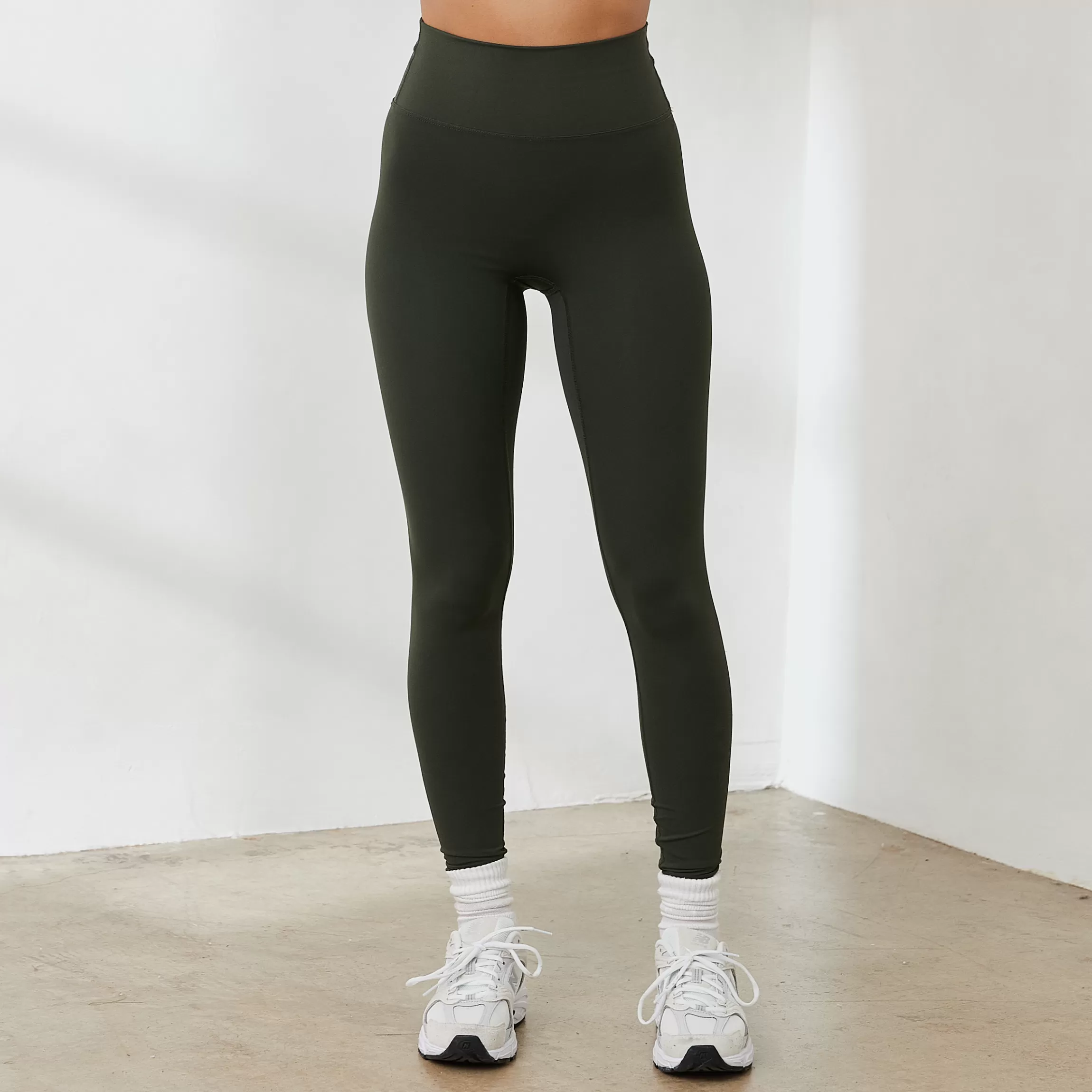 Lounge Essential Leggings - Dennengroen Flash Sale