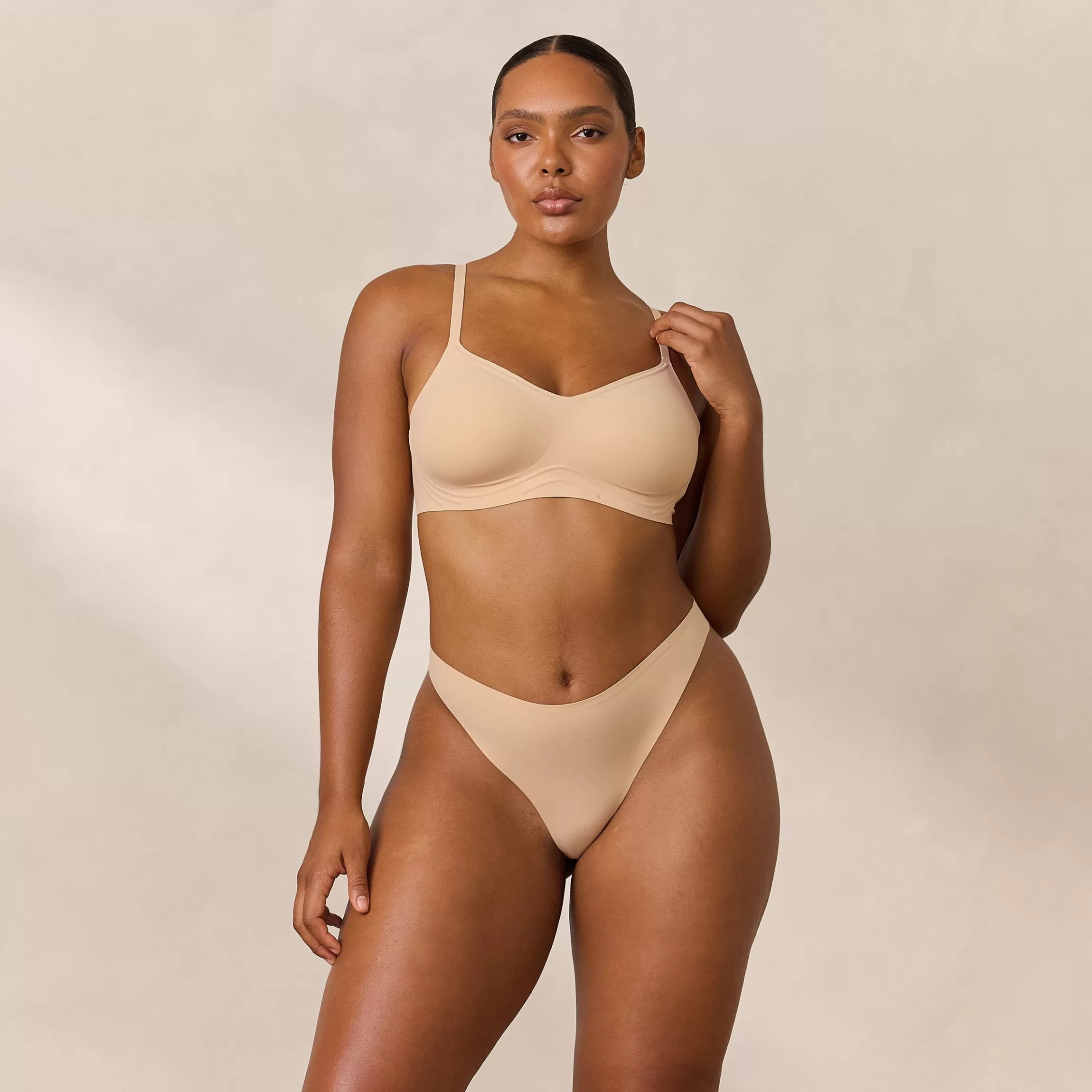 Lounge Everyday Flex Bralette - Zand Best