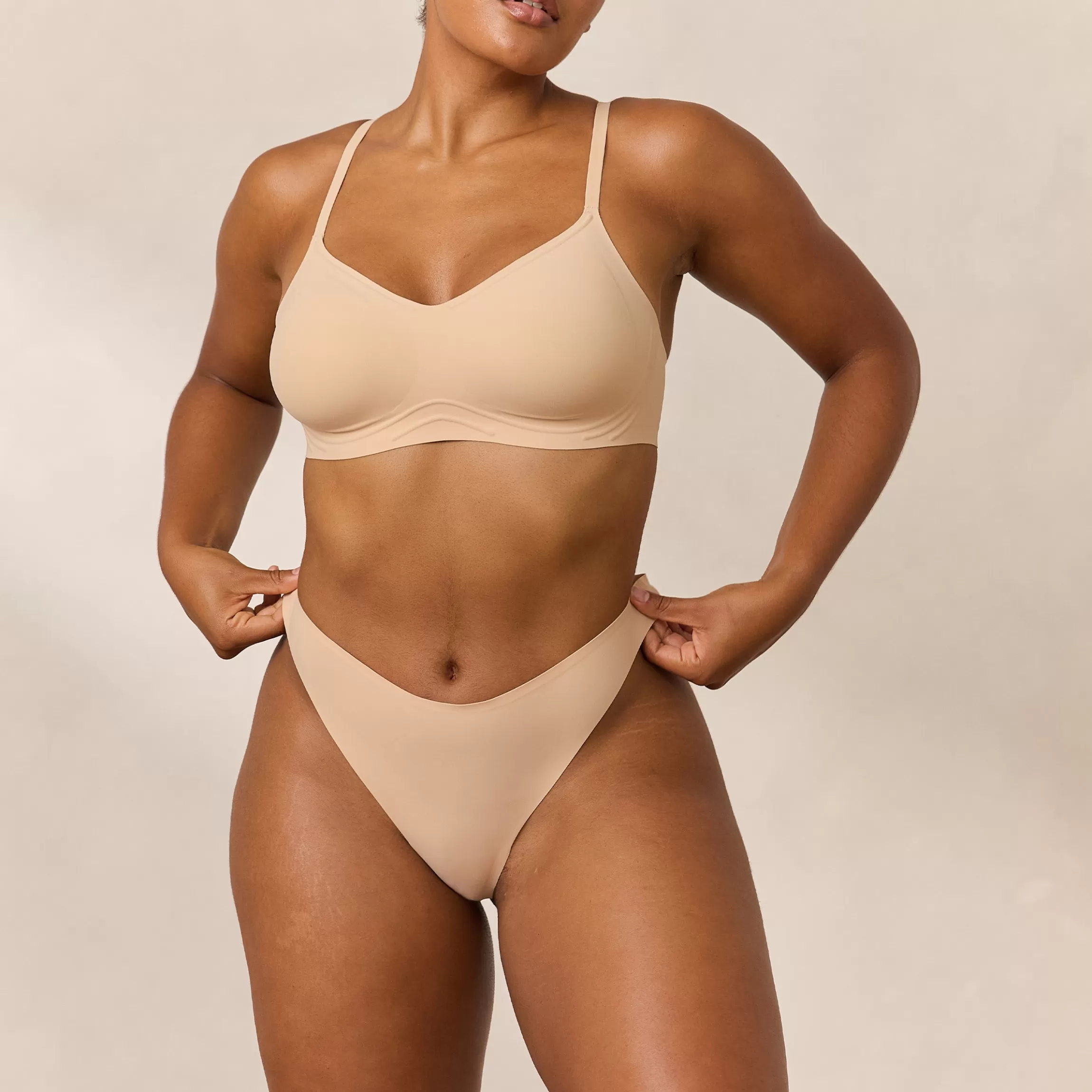 Lounge Everyday Flex Bralette - Zand Best