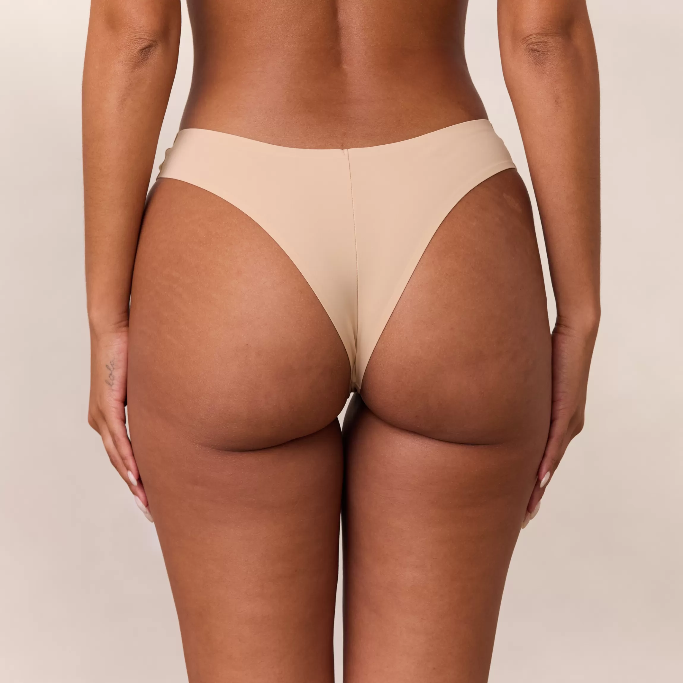 Lounge Everyday Form Brazilian Slip - Zand Store