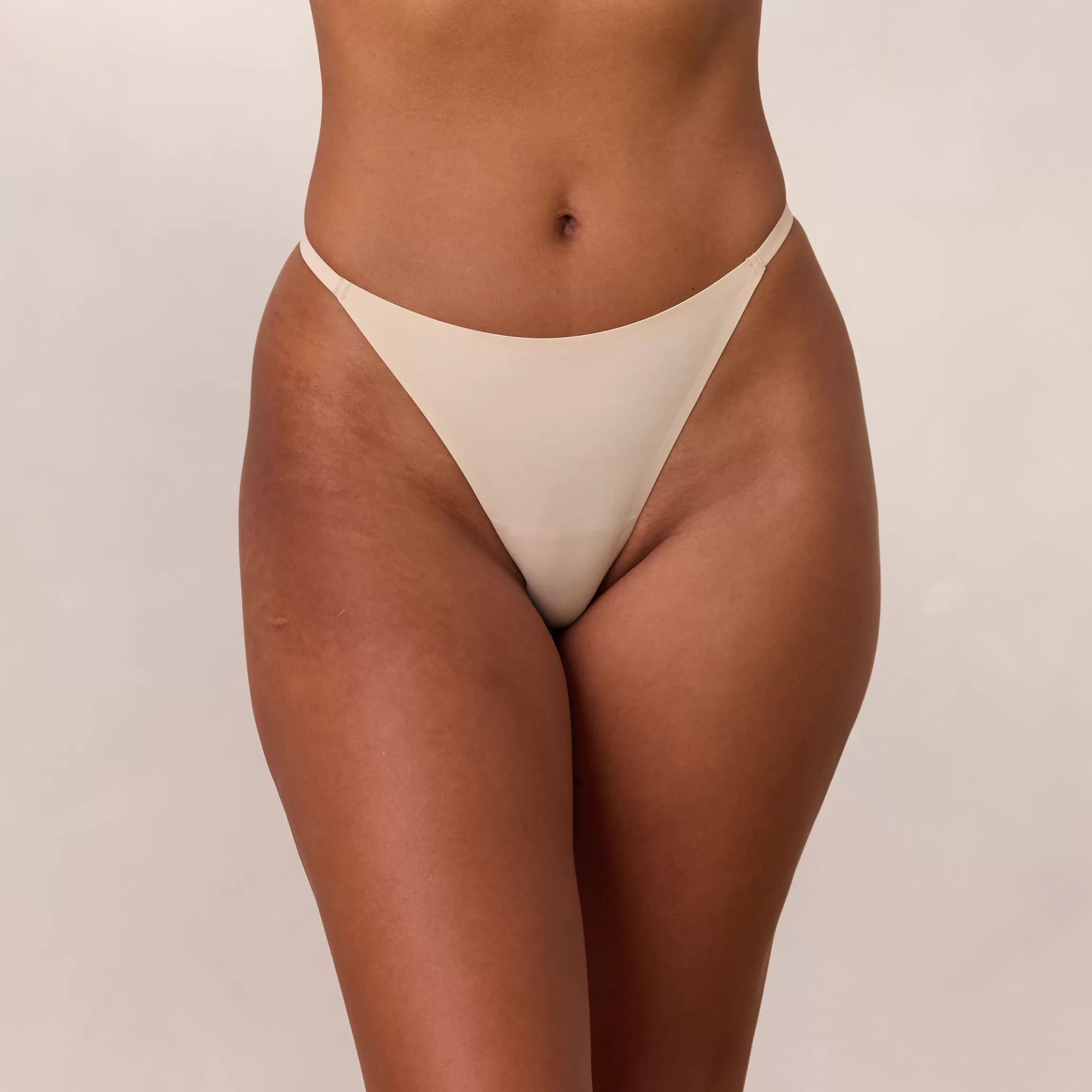 Lounge Everyday Form G-String - Vanille Clearance