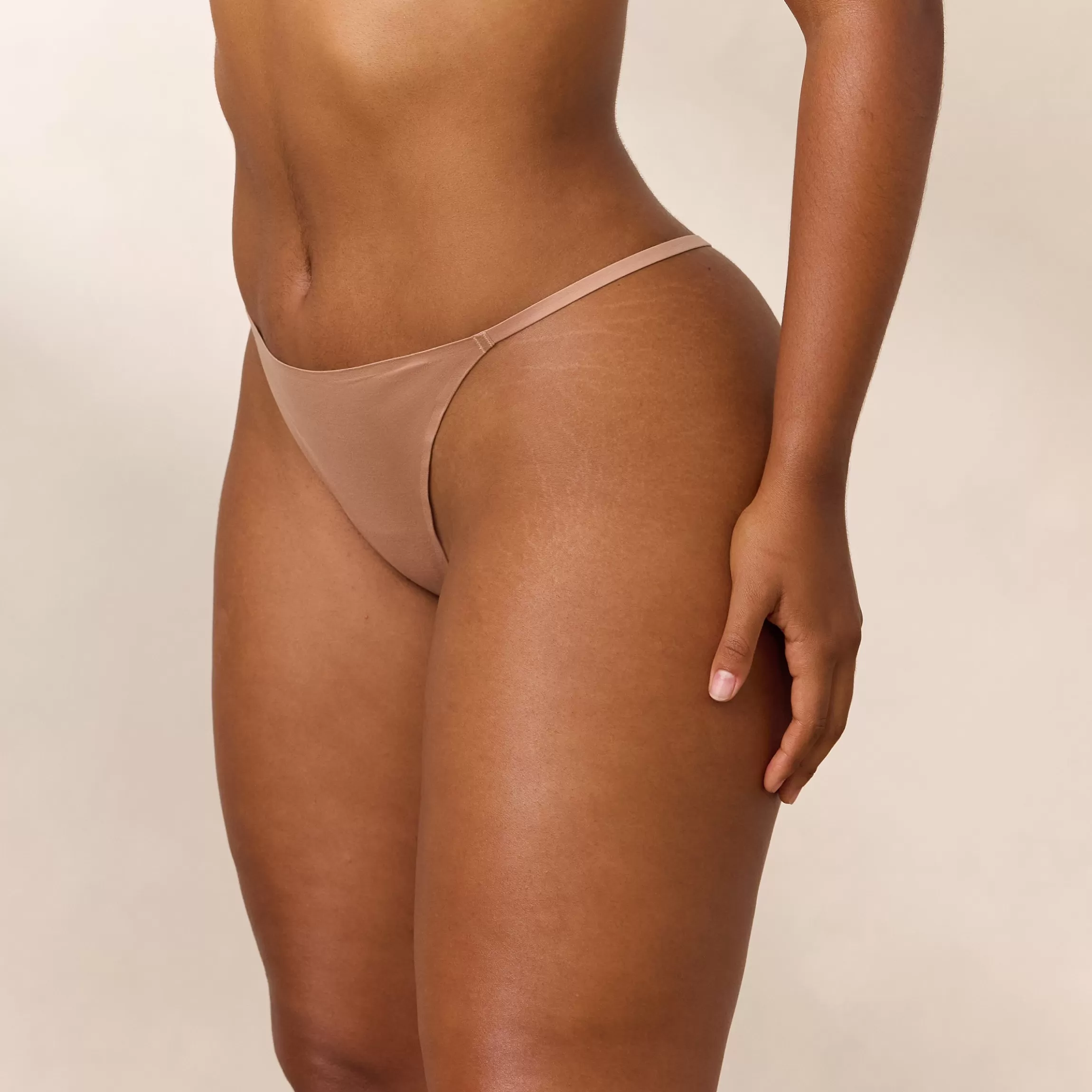 Lounge Everyday Ultimate G-string - Honingkleurig Hot