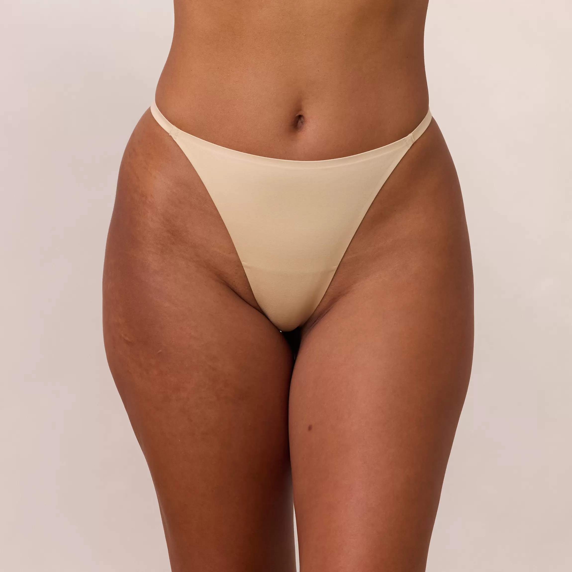 Lounge Everyday Ultimate G-string - Vanille Shop