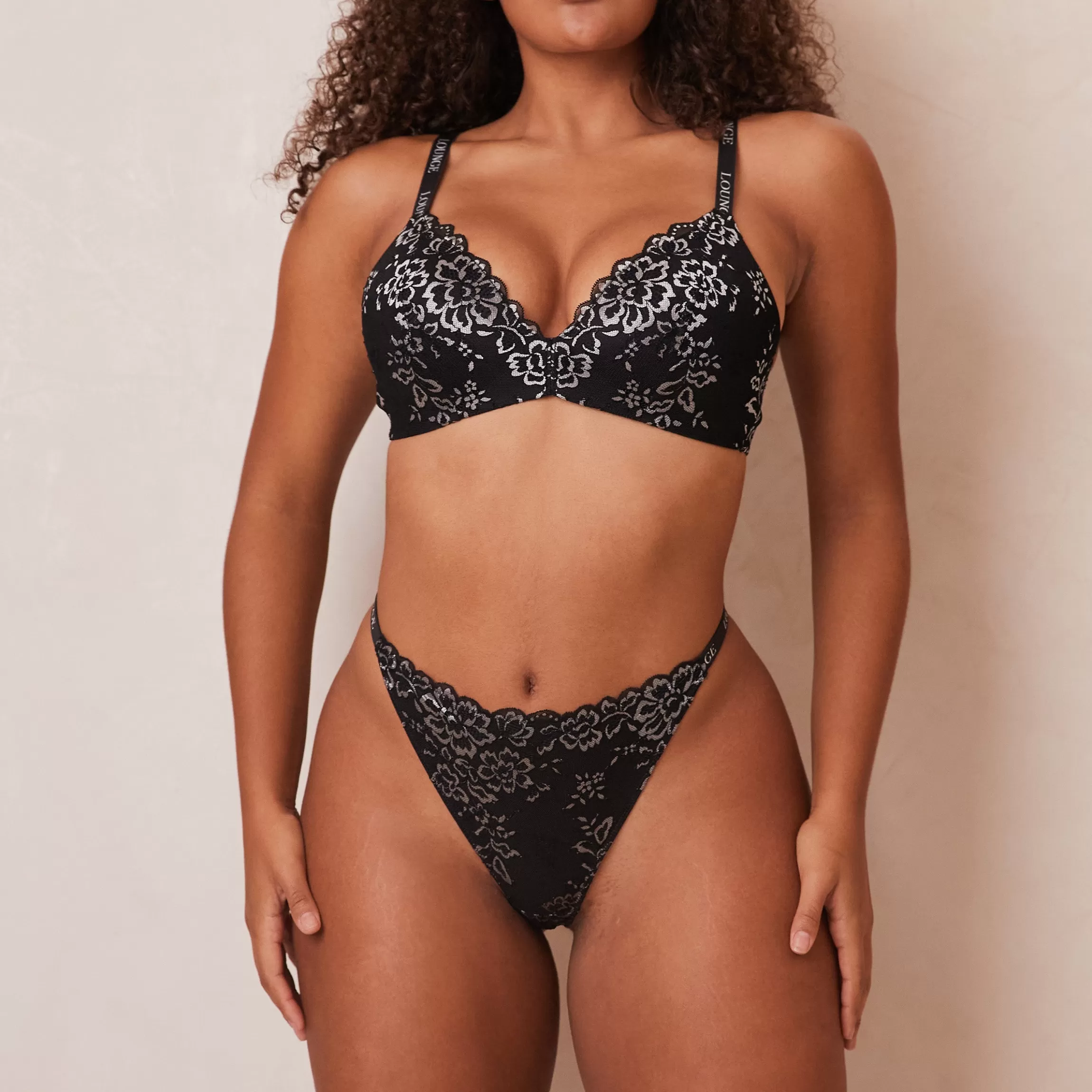 Lounge Lace Magic BH & String Set - Zwart Cheap