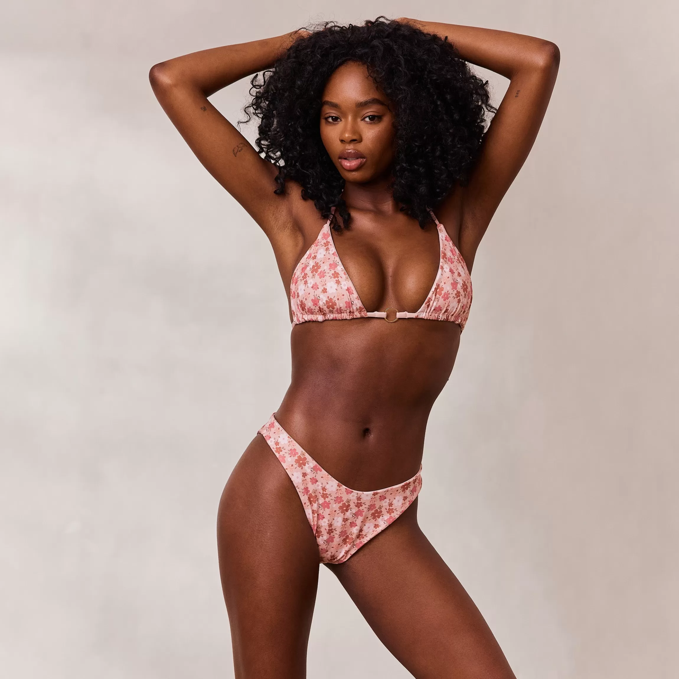 Lounge Omkeerbar Triangle Bikinitop - Roze/Bloemenprint Fashion