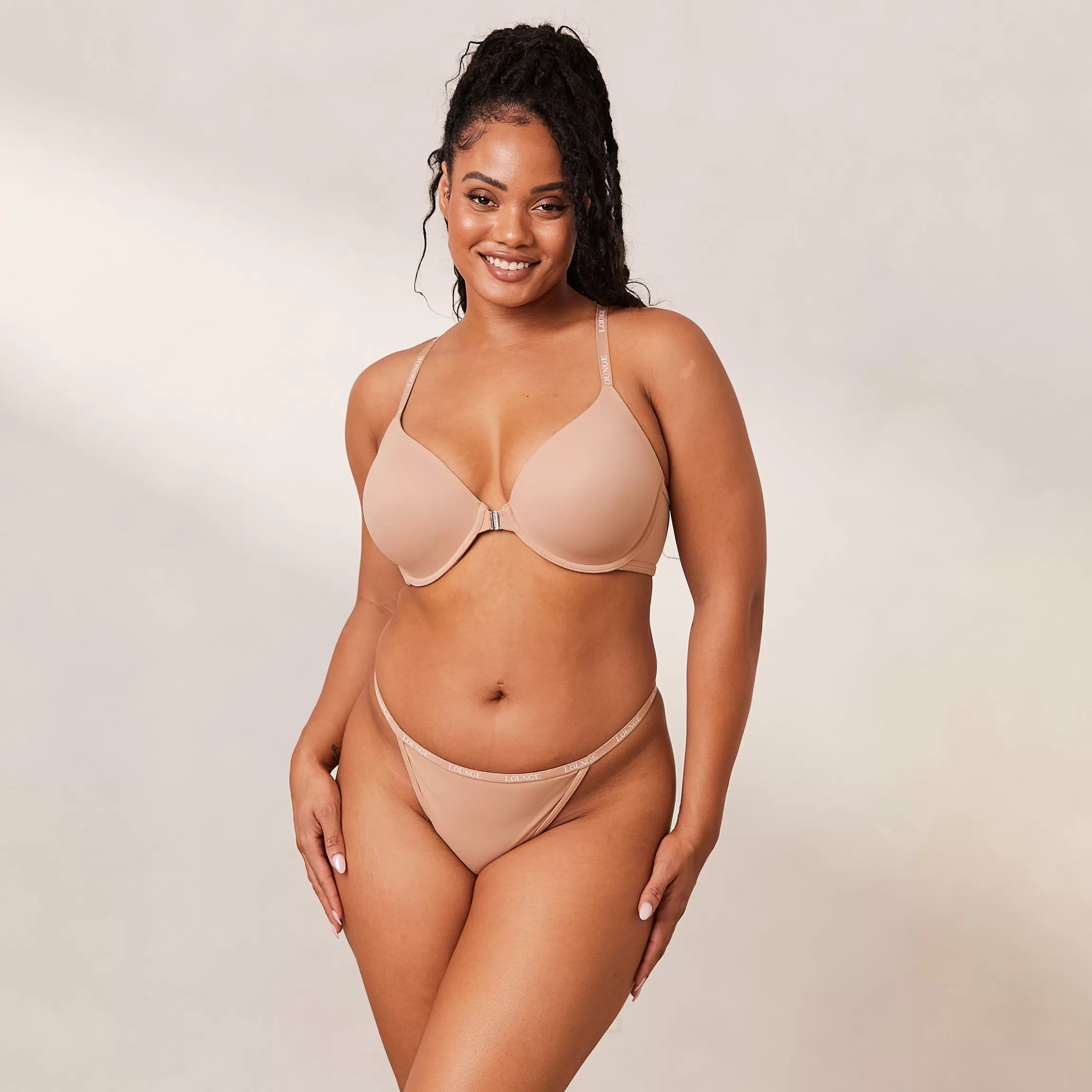 Lounge Smooth Front Fastening T-Shirt BH & String/Slip Set - Honingkleurig Online