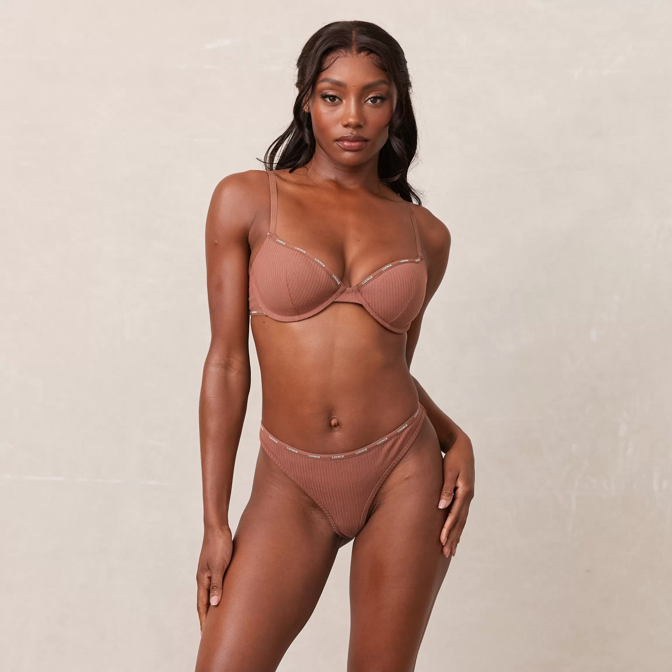 Lounge So Soft Ribbed T-Shirt BH & String Set - Mokka Fashion