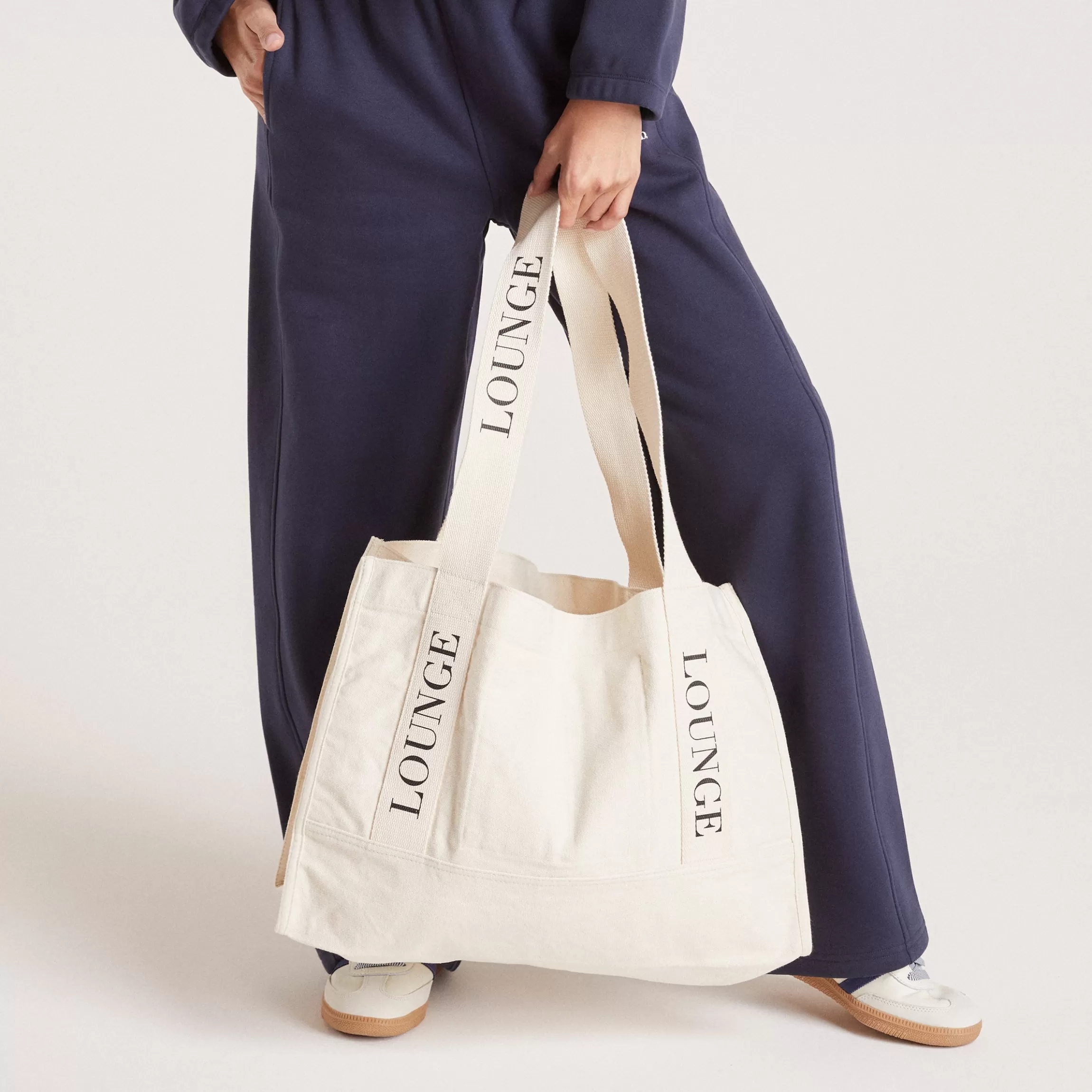 Lounge The Tote - Crème Clearance