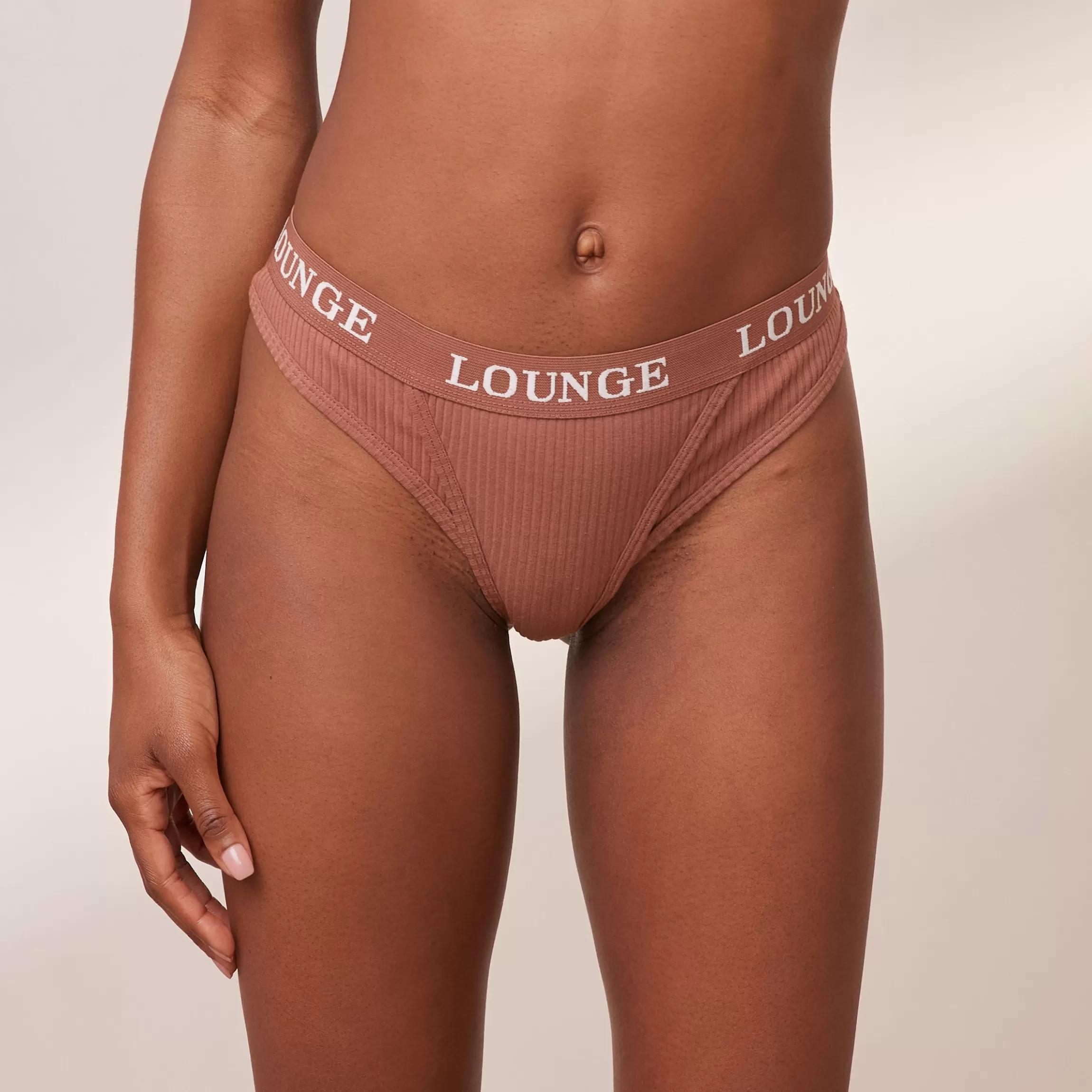 Lounge Ultra Comfort Ribbed String - Mokka Store