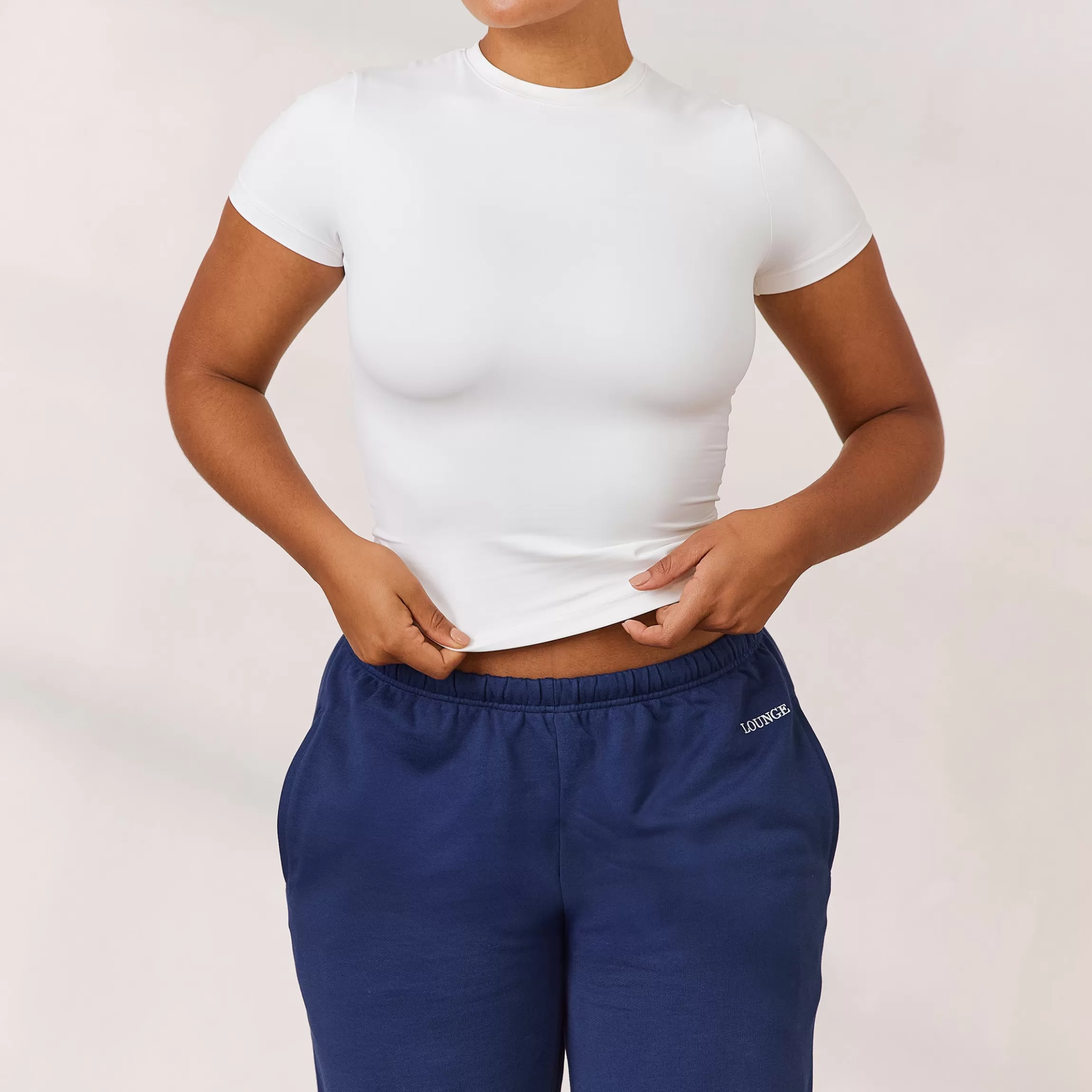 Lounge Varsity Getailleerd T-Shirt - Wit Discount